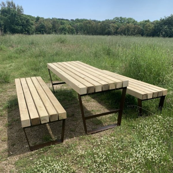 ECO : BENCHES & TABLE