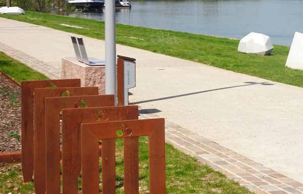 YH5BAEAAAAALAAAAAABAAEAAAIBRAA7